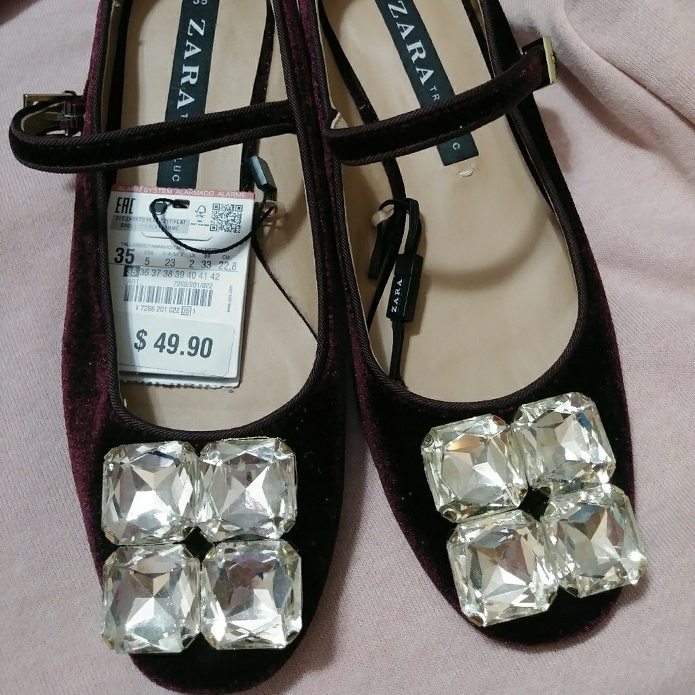 Zara flats